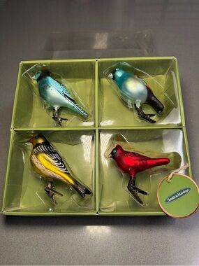 Smith & Hawken Glass Bird Christmas Ornaments Set of 4 Clip On 2007 Boxed